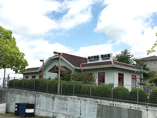 三田学園正門